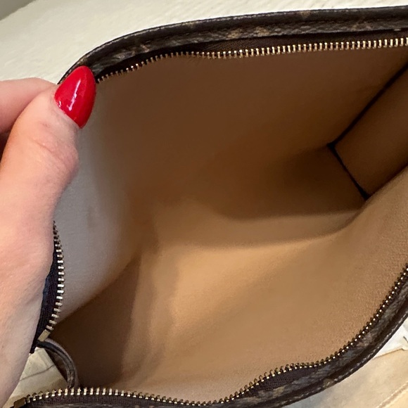 Louis Vuitton Monogram Toiletry Bag in Brown - Picture 9 of 16